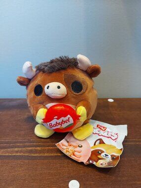 Snackles Series #3 - 5" Plush - Matthew The Highland Cow